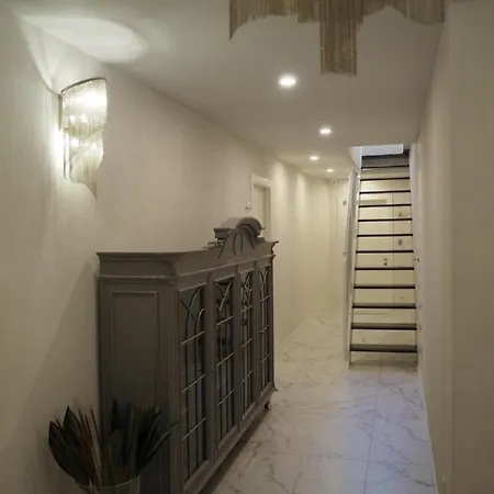 Haus Bethusy شقة